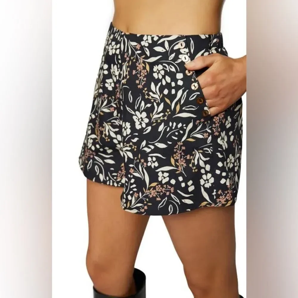 Lost + Wander Women's Under the Stars Shorts Size Medium